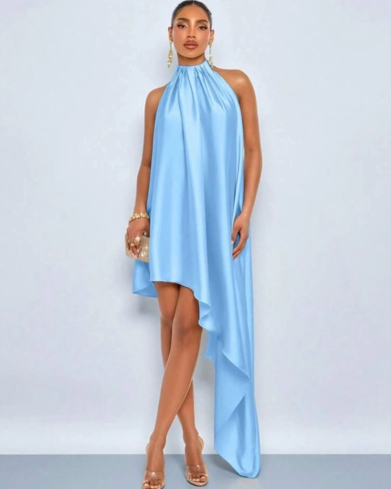 Rochie  Havana Bleu asimetrică cu guler înalt și trenă fluidă