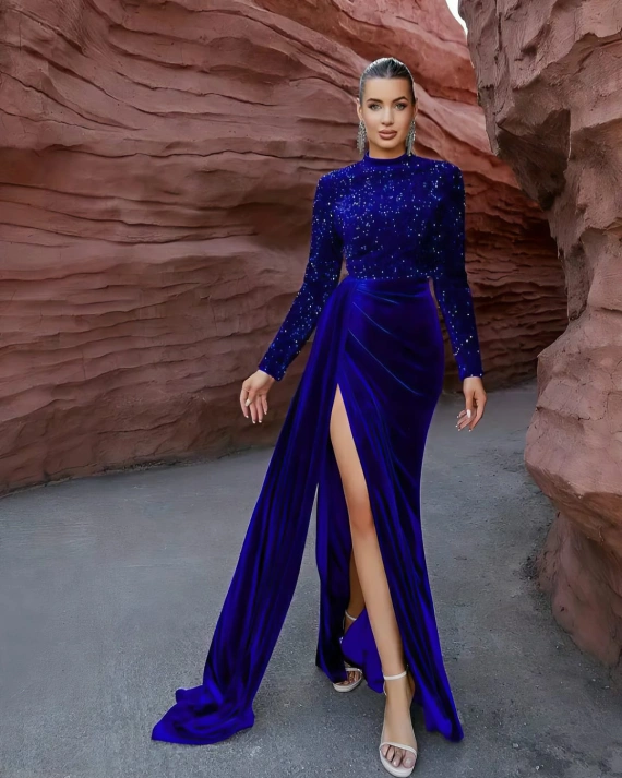 Rochie lunga Nataly Albastru electric catifea cambrata cu paiete