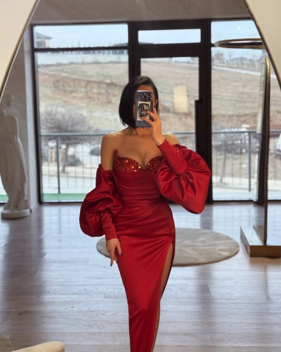 Rochia lunga Mirandra Rosu tafta bust cu paiete