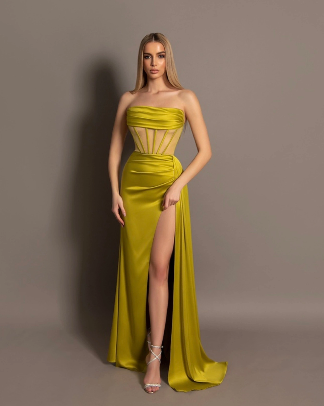 Rochie lunga Serenity Lime bust fermoar ascuns tafta elastica
