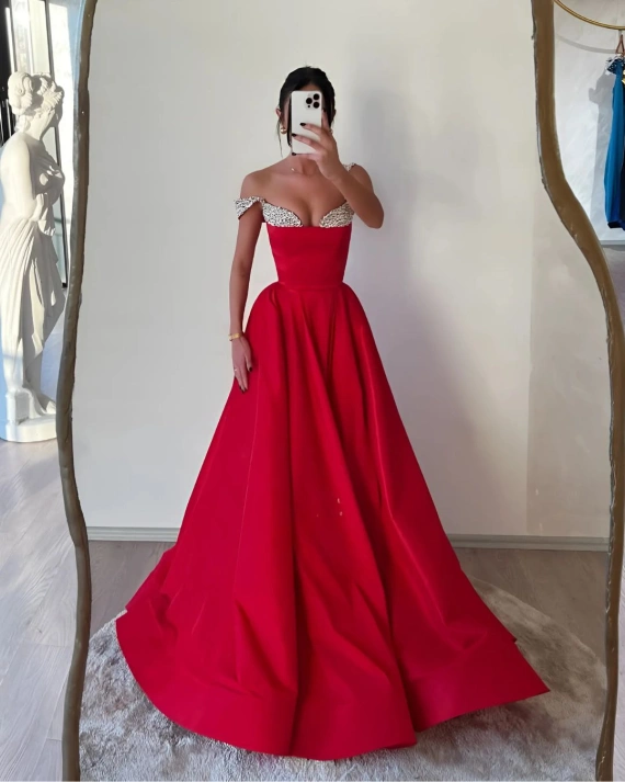 Rochie maxi Elara cu bretele si aplicatii pietre 