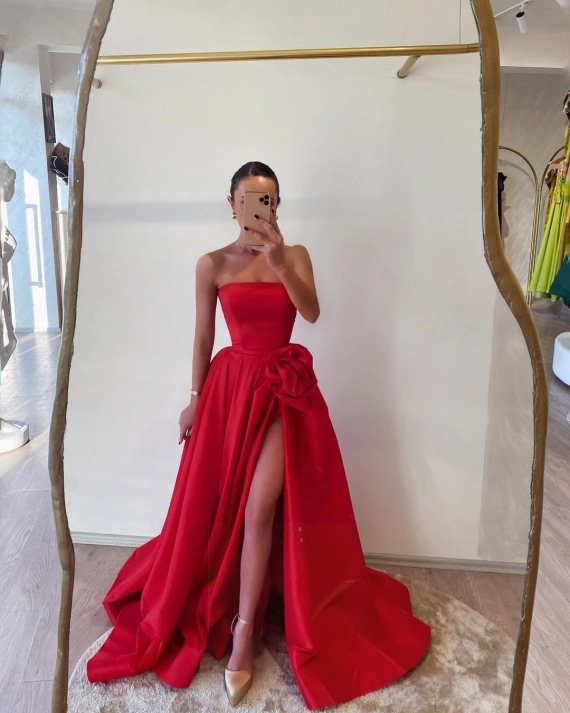 Rochie lunga Brianna Rosu tafta fixa floare decorativa talie