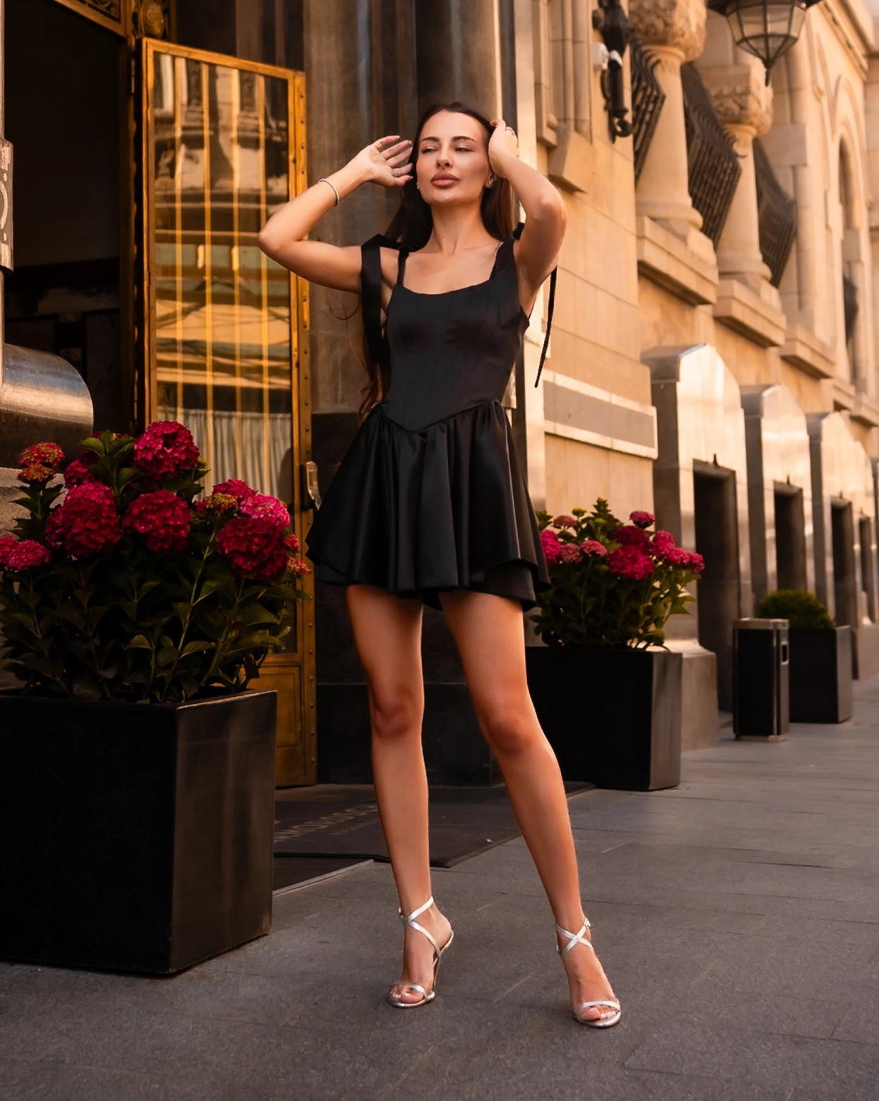 Rochie mini Renee Negru (fusta pantalon) Rochie mini Renee Negru (fusta pantalon)