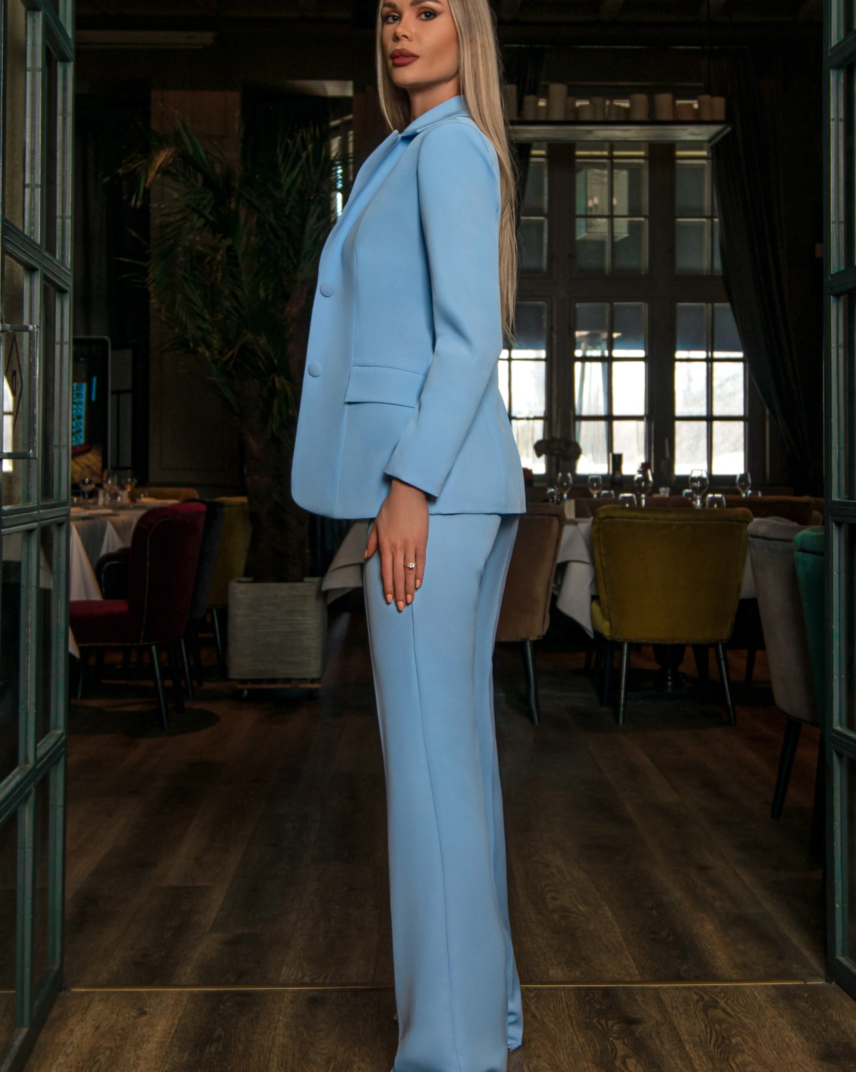 Costum Glam Bleu din 3 piese sacou vesta pantaloni cu buzunare