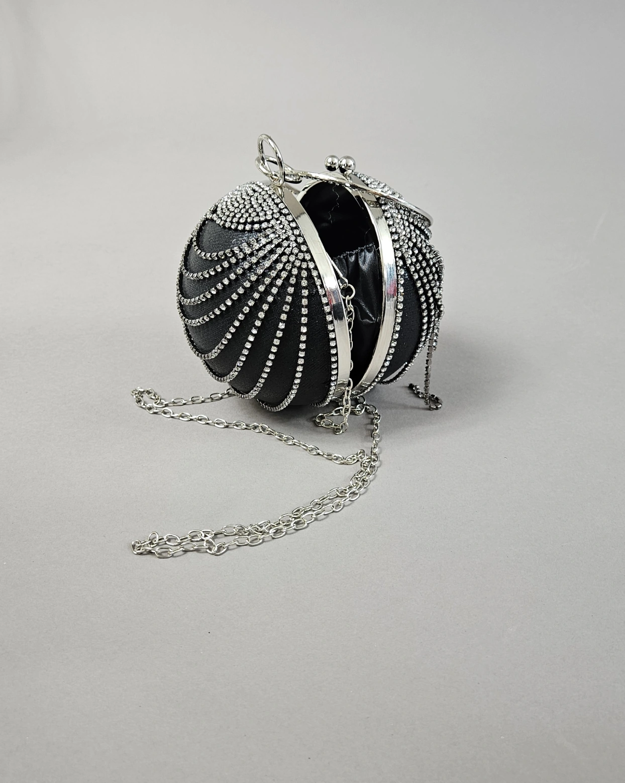 Clutch rotund Negru