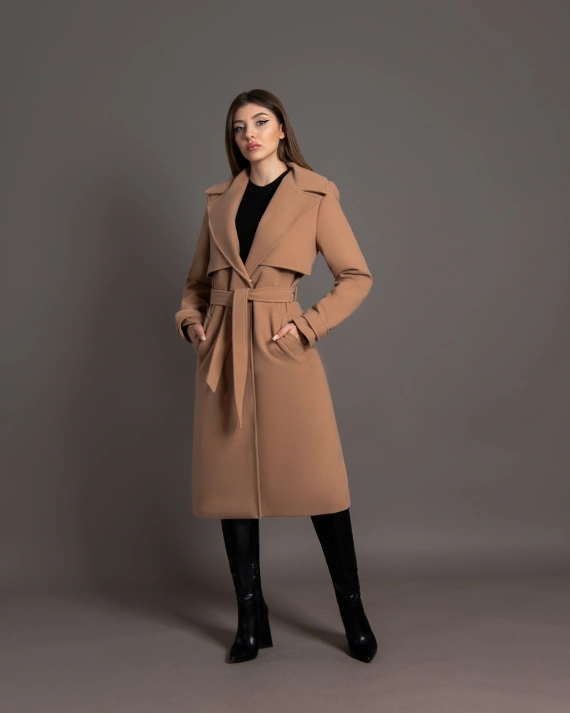 Palton Eden Camel inchidere pe interior cu capse 