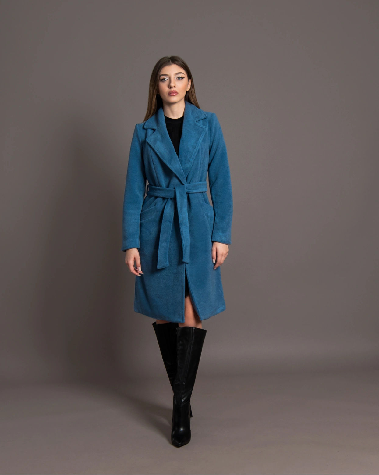 Palton Ema Bleu inchidere prin capse ascunse captusit la interior