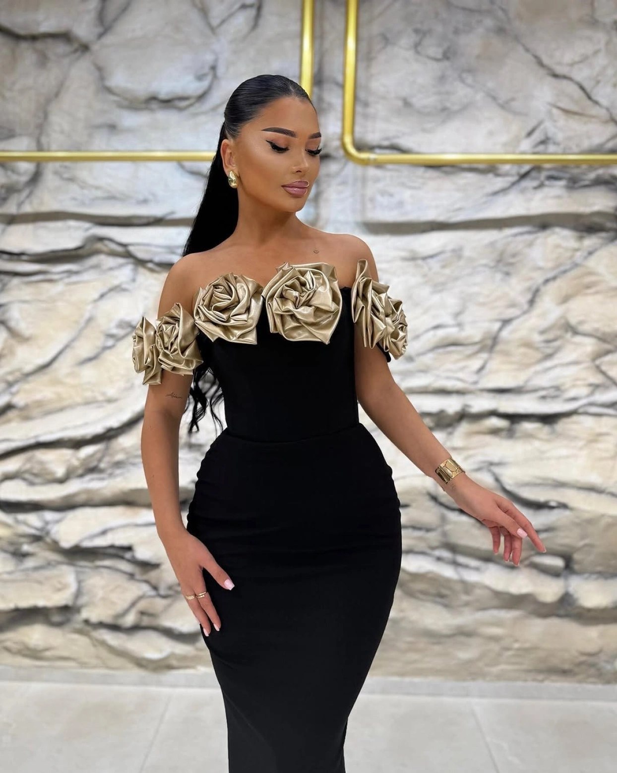 Rochie lunga Jessie flori gold bust