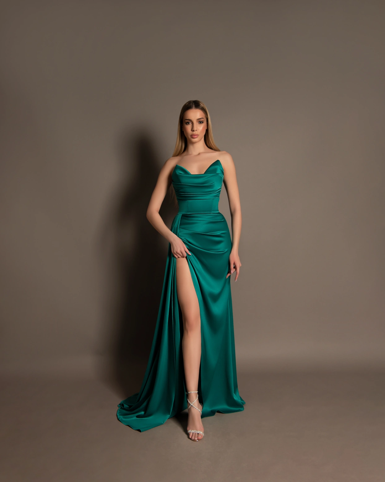 Rochie lunga Silvie verde tafta cambrata OUTLET