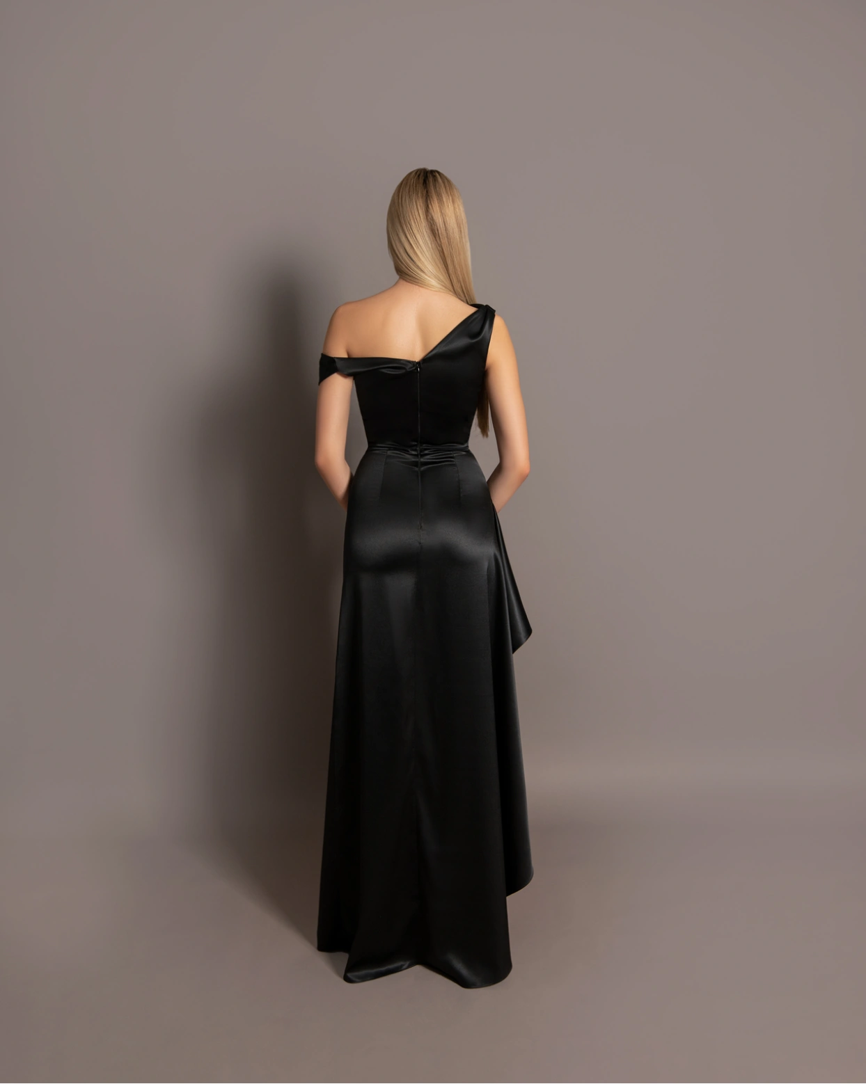 Rochie lunga Carolina Negru mulata tafta elastica