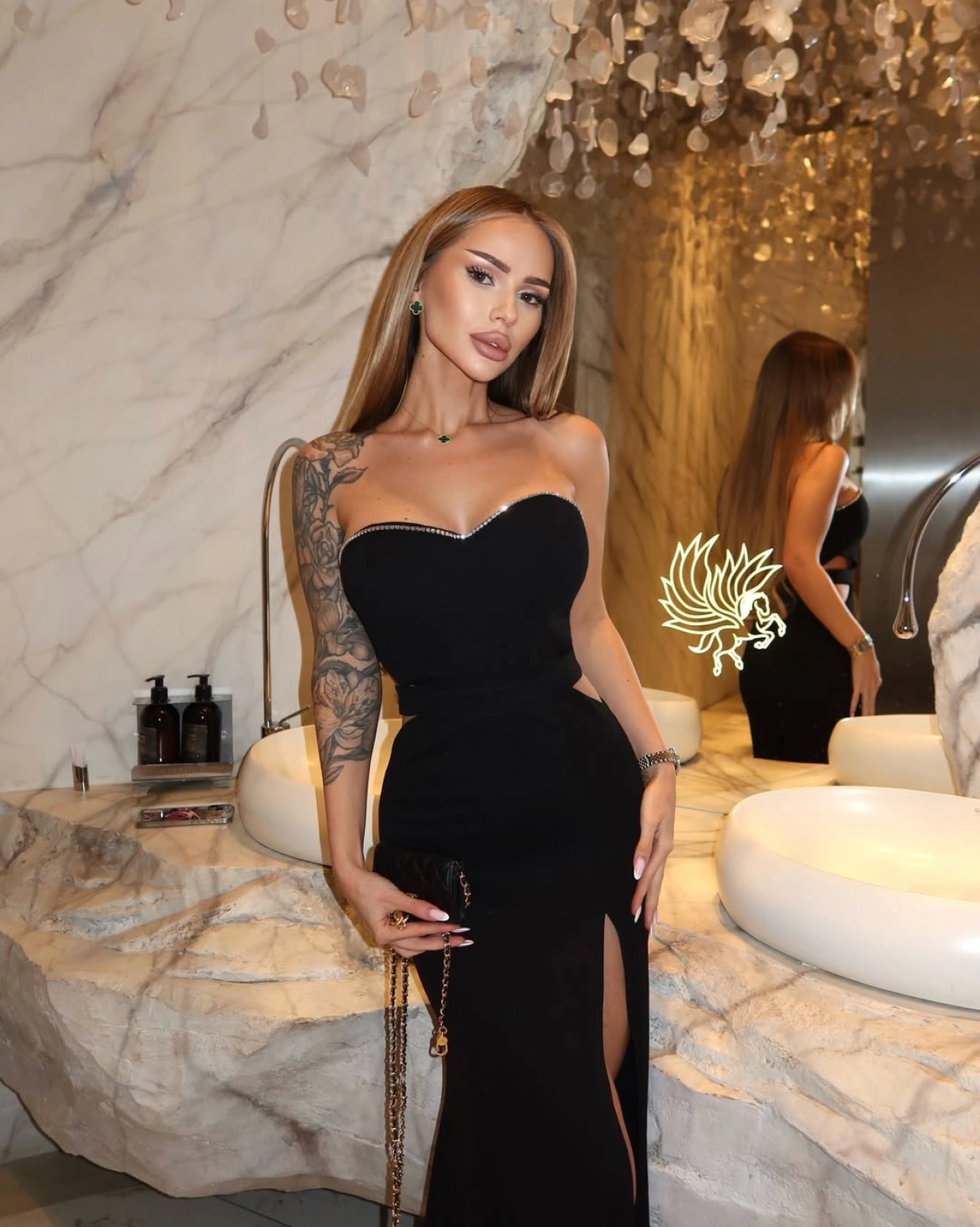 Rochie lunga eleganta Daria cu aplicatii stralucitoare bust