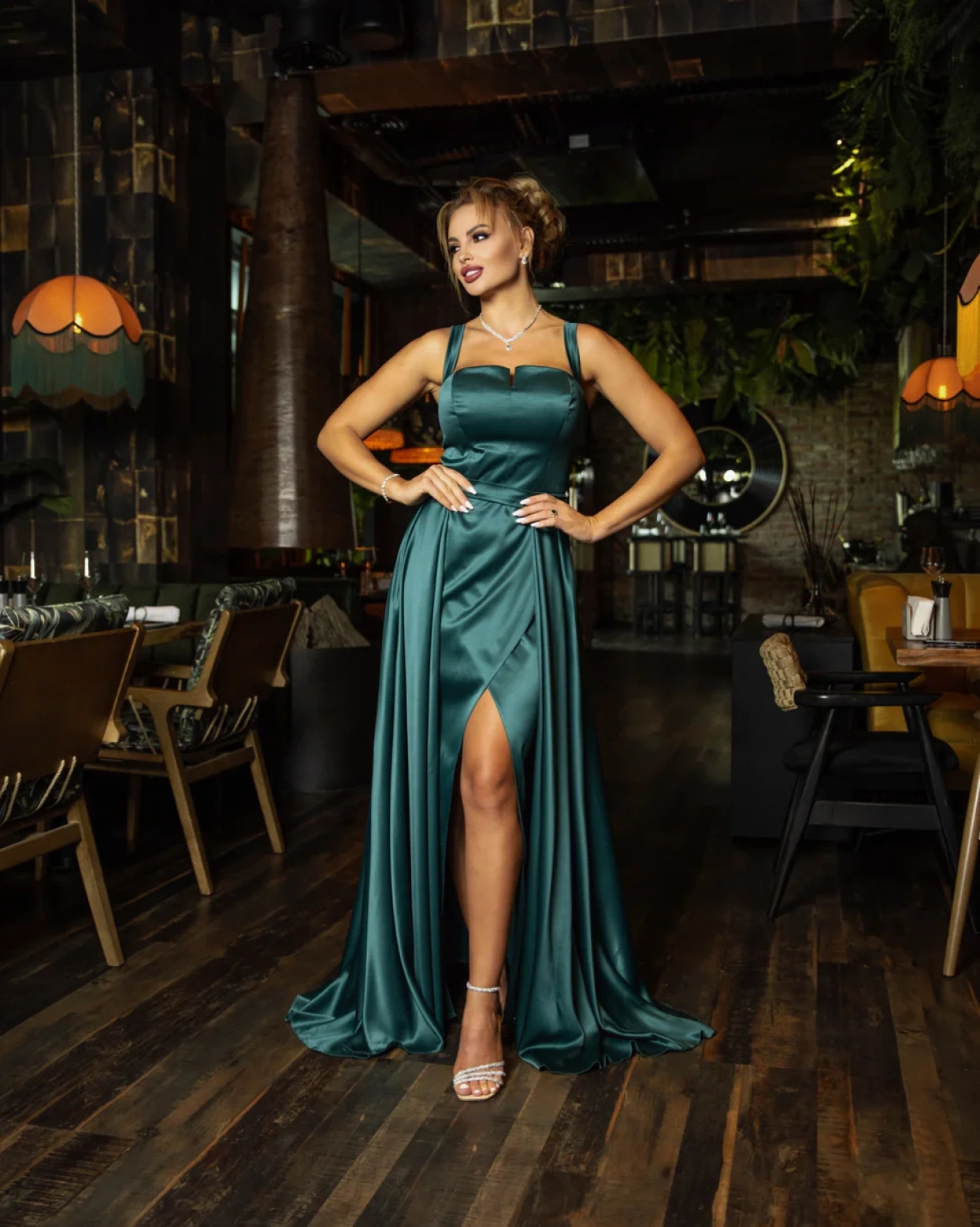 Rochie lunga Ira Verde tafta elastica trena 