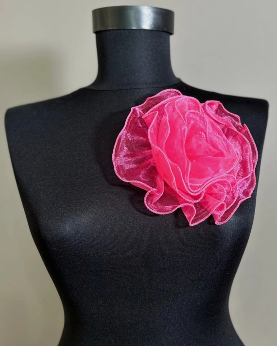 Brosa Floare Fuchsia Lola