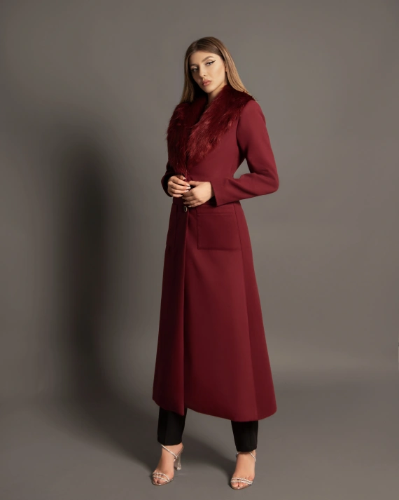 Palton Xenia Grena captusit pe interior inchidere pe interior prin capse ascunse