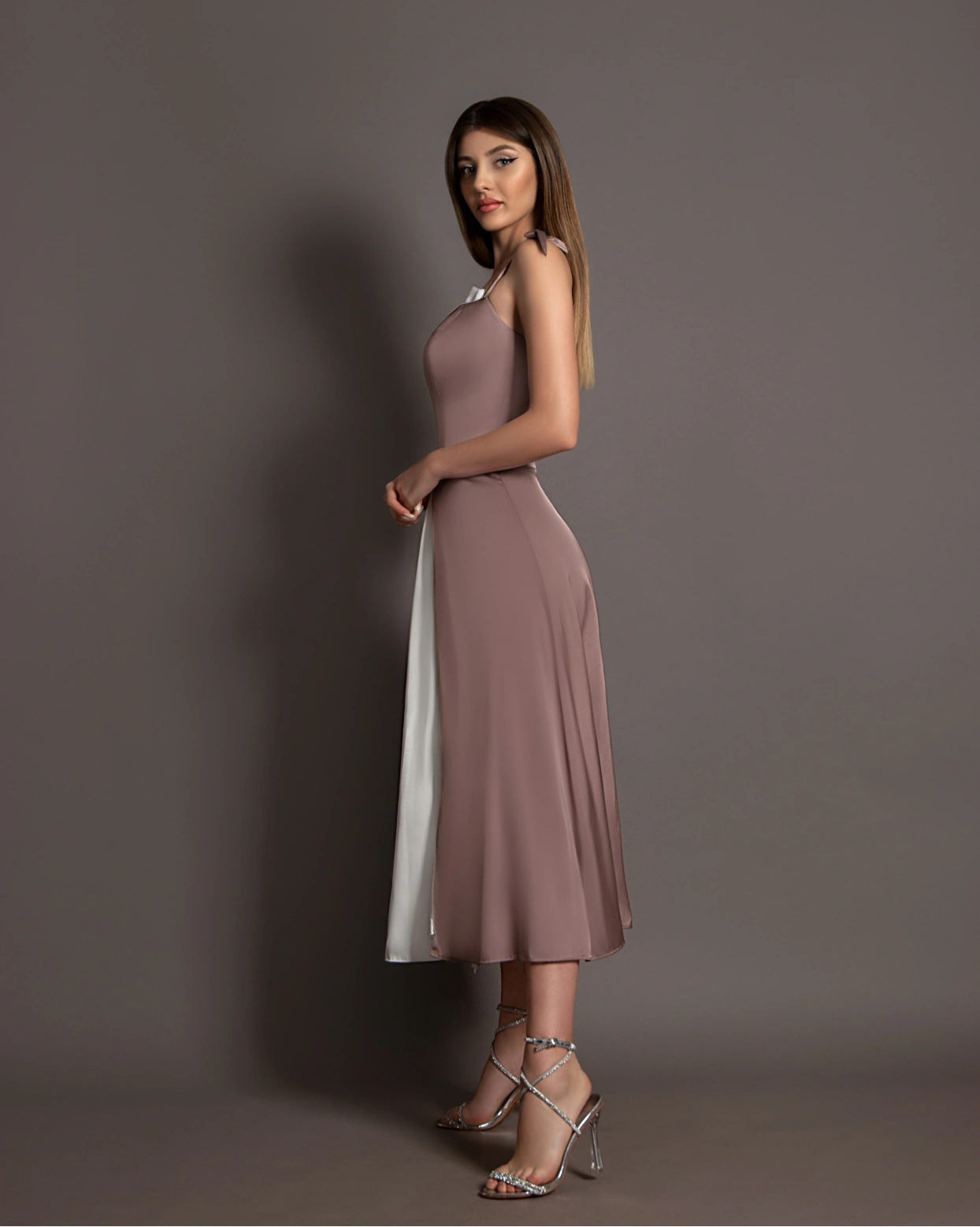 Rochie midi Anais Bej bretele 