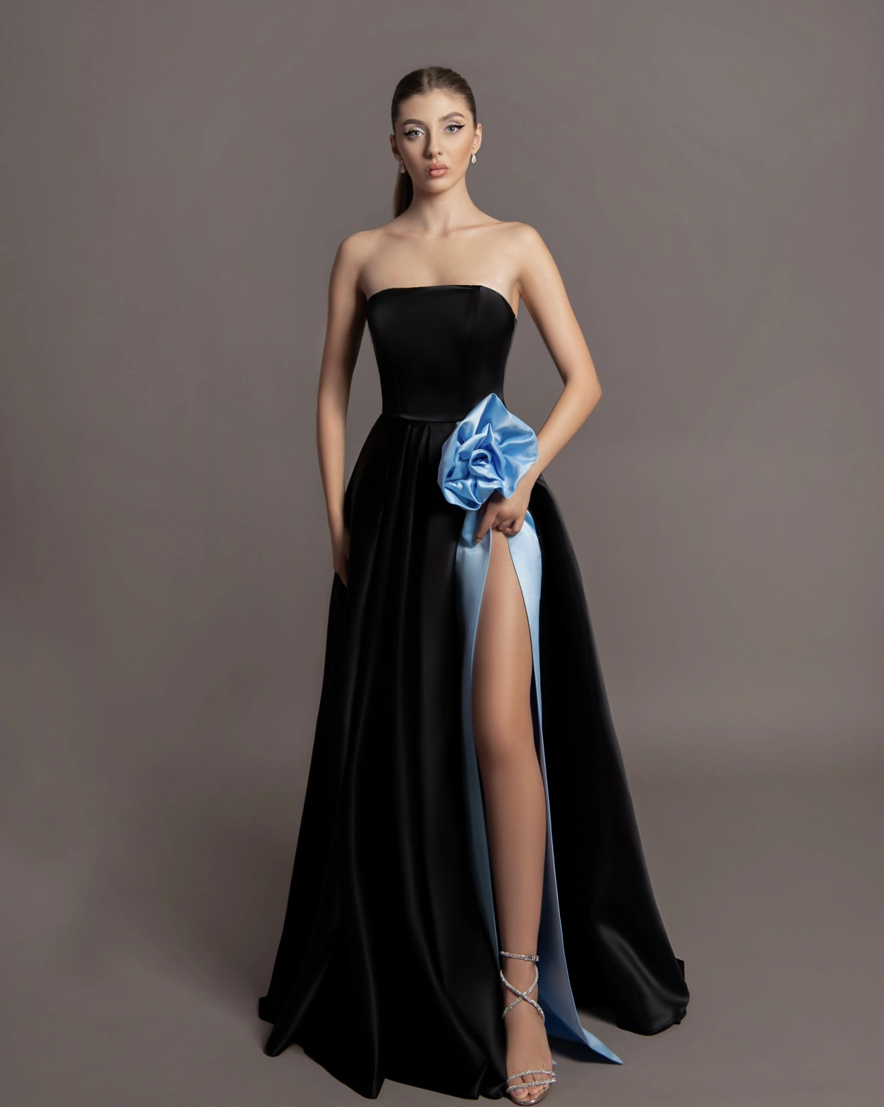 Rochie lunga Brianna Negru-Bleu tafta fixa floare decorativa talie